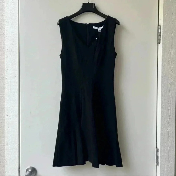 NWT Diane Von Fustenberg Clara Shift Mini Dress - Black - Size 2 - Picture 4 of 14